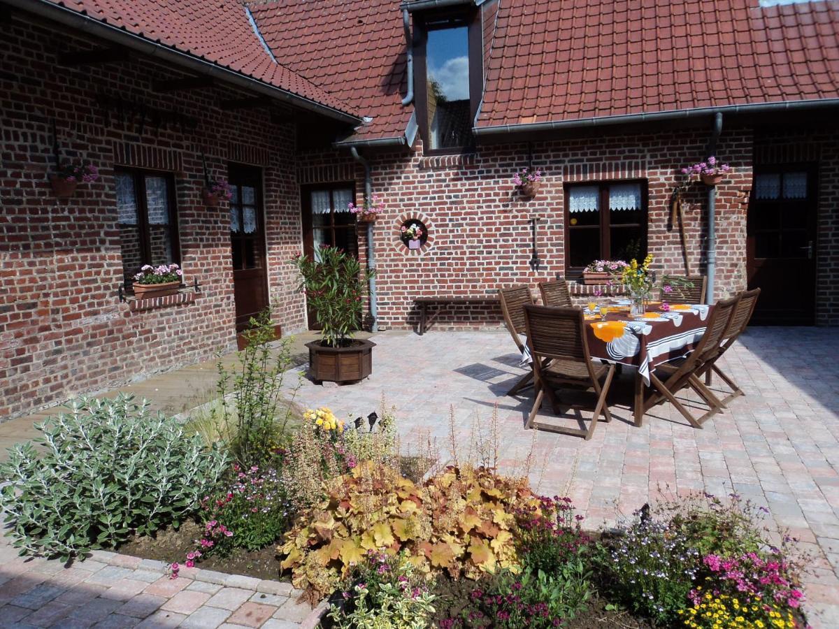 Chez Julie Bed & Breakfast Beaucamps-Ligny Exterior foto