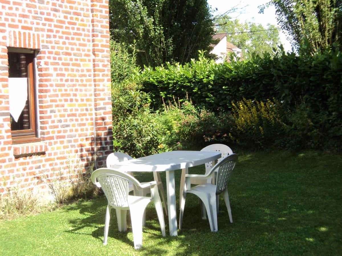 Chez Julie Bed & Breakfast Beaucamps-Ligny Exterior foto