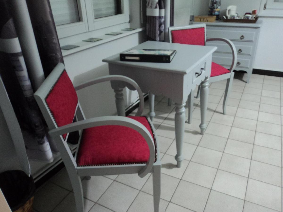 Chez Julie Bed & Breakfast Beaucamps-Ligny Exterior foto